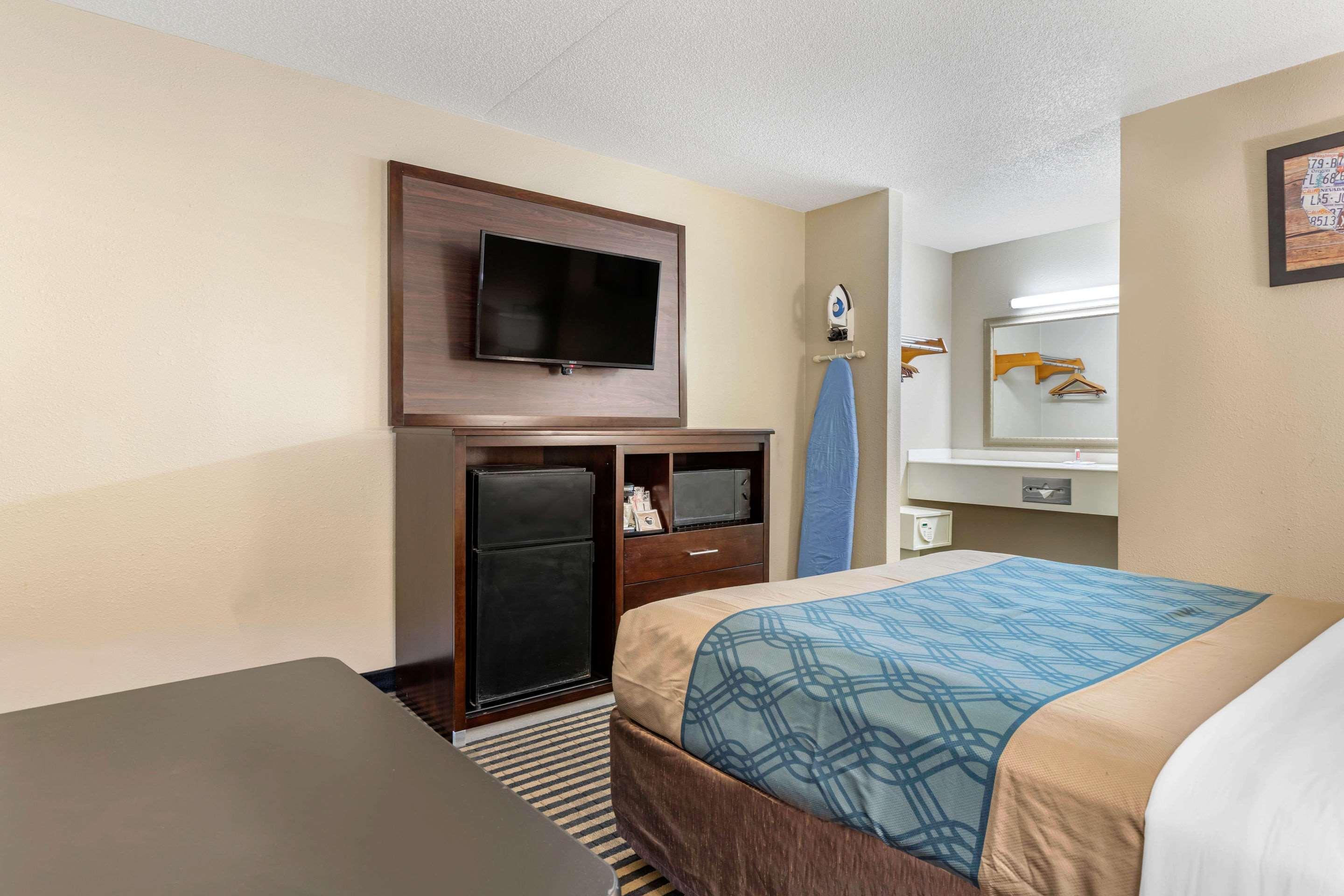 Econo Lodge Флоренс Экстерьер фото