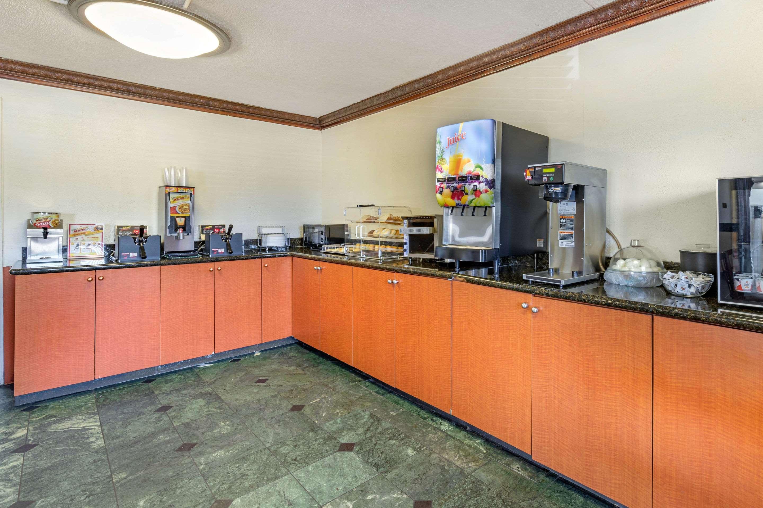 Econo Lodge Флоренс Экстерьер фото