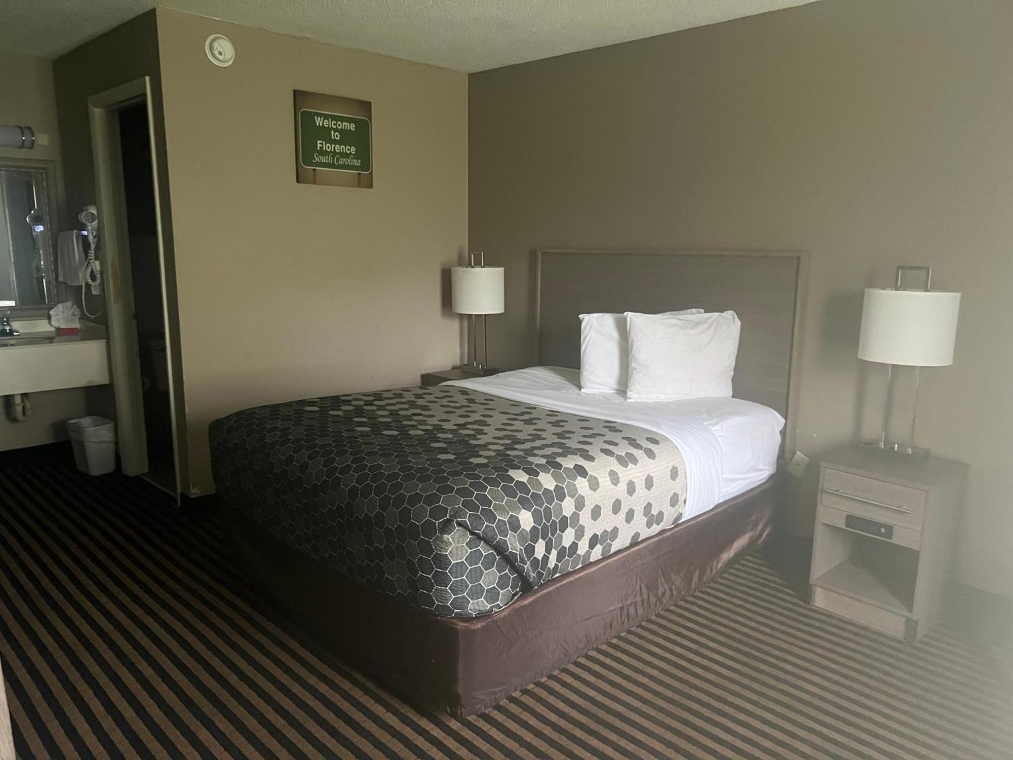 Econo Lodge Флоренс Экстерьер фото